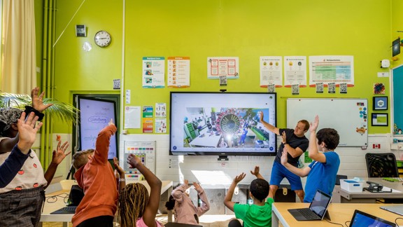 Por qué usar el tacto en el aula digital