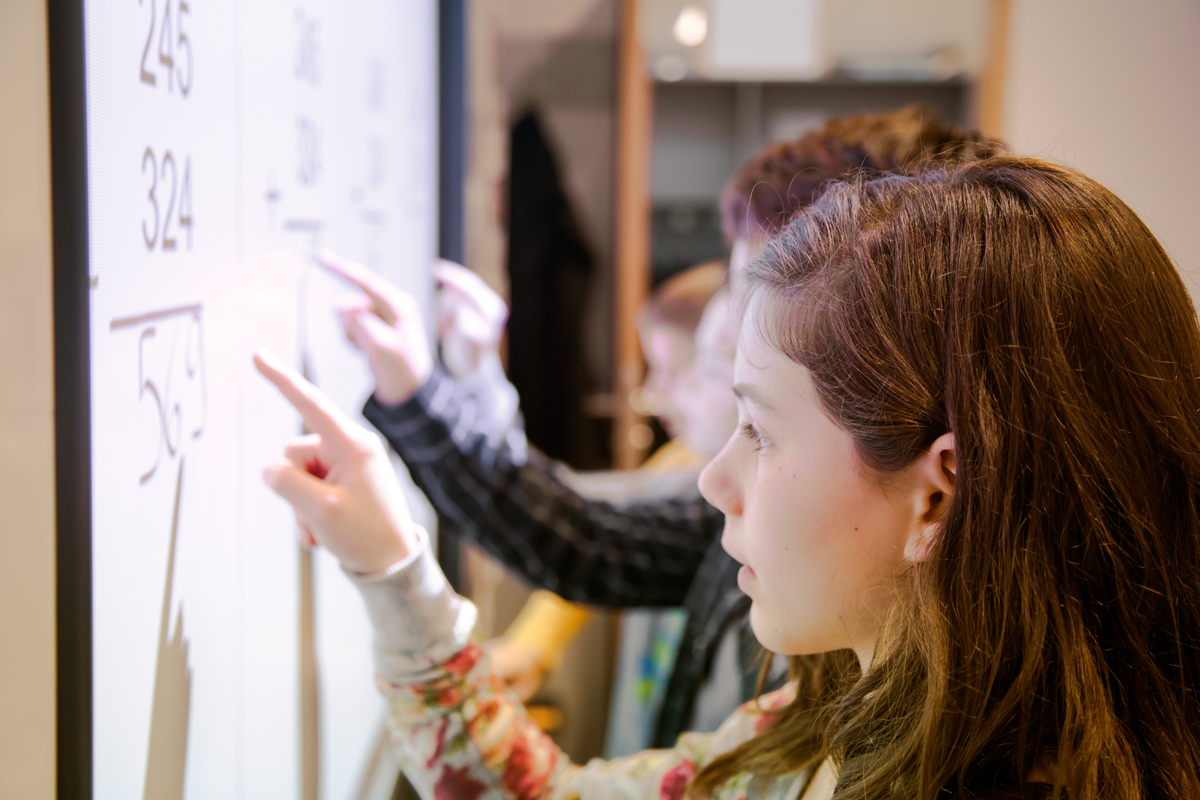 Smart board interactive with i3