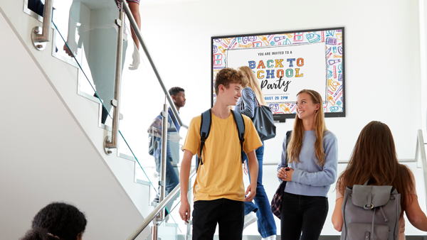 Digital board, 455 milioni per digitalizzare le scuole italiane