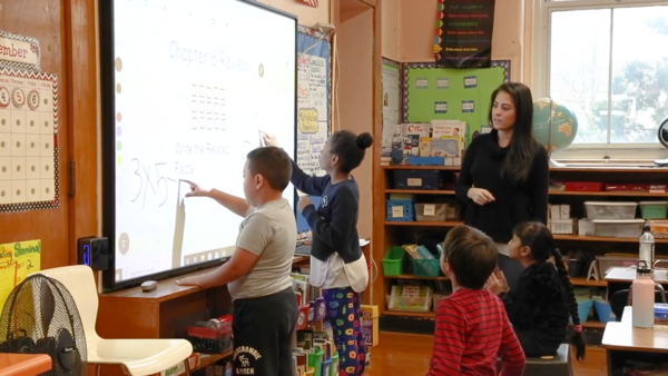 Smart Interactive Whiteboards with i3 technologies